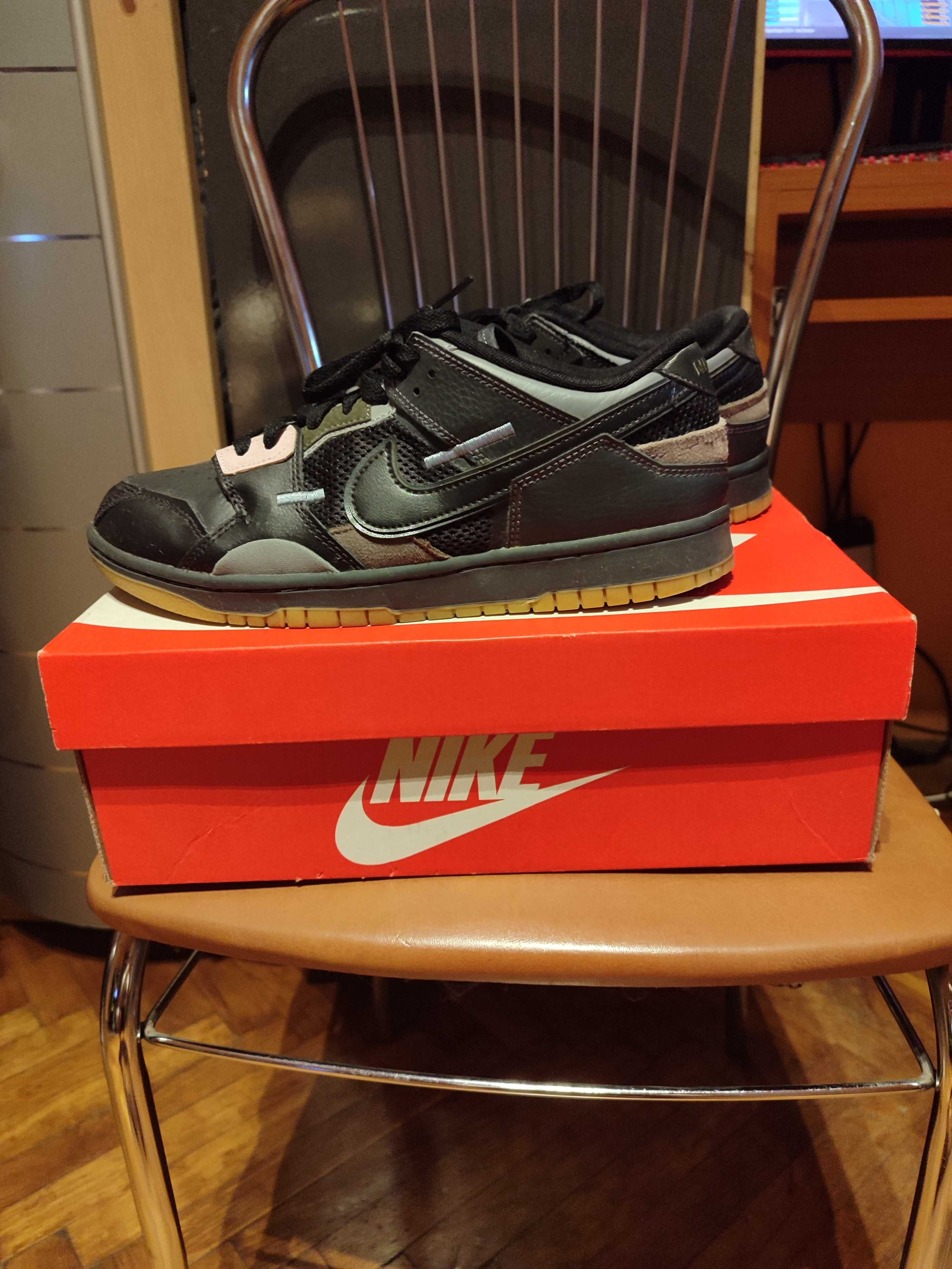 Nike dunk scrap aproape noi