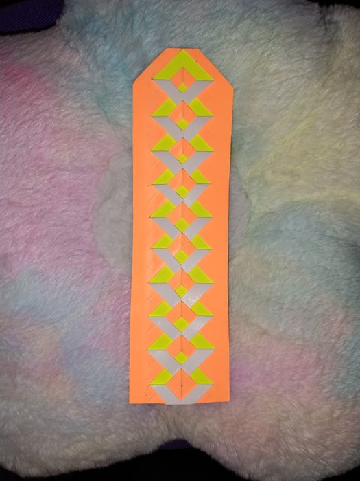 Книгоразделител „Сръчни ръчички”