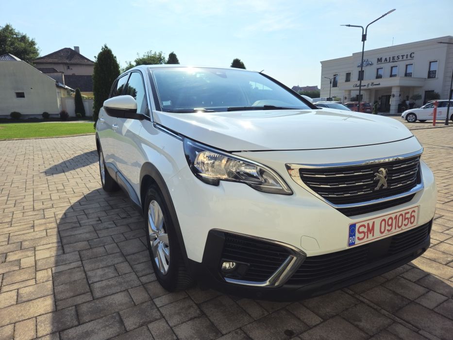 Peugeot 5008 1.5 BlueHDi 131 CP Active Business • 7 locuri • Euro 6 •