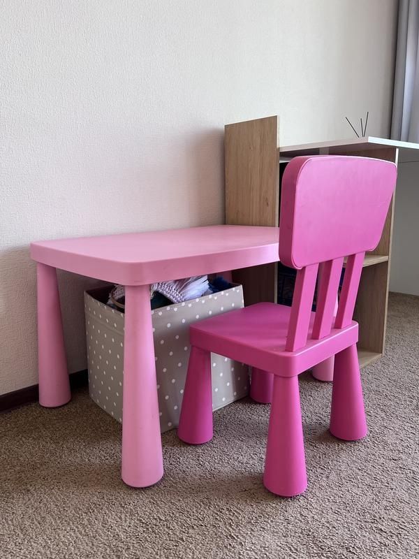 Продам детский стол и стул