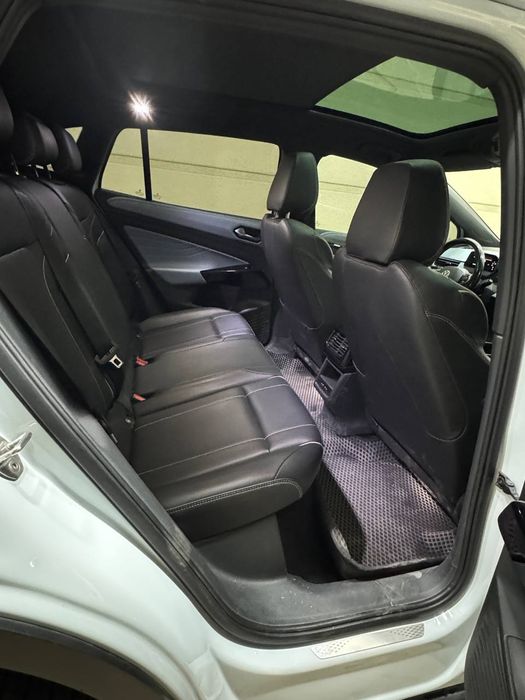 Volkswagen id4 crozz pure plus