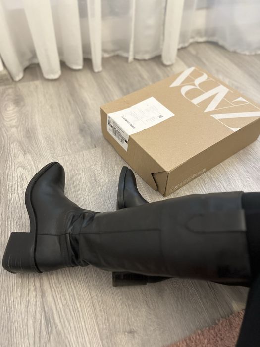 Cizme pana la genunchi din piele Zara