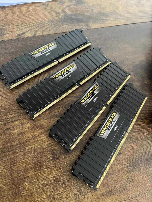 Memorie Corsair Vengeance LPX 32GB (4x8GB), DDR4, 3000MHz, CL15, 1.35V