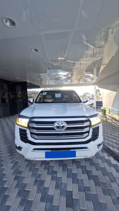 Прадо 200 vx японка 2014йил прабек 74000 краска тоза  360 камера брони