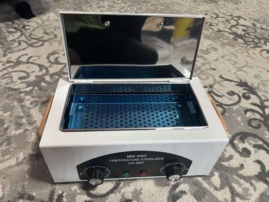 Продам оборудование для маникюра, сухожар, пылесос, уз мойка