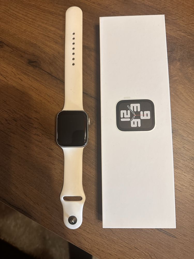 Часовник Apple watch SE2 44mm