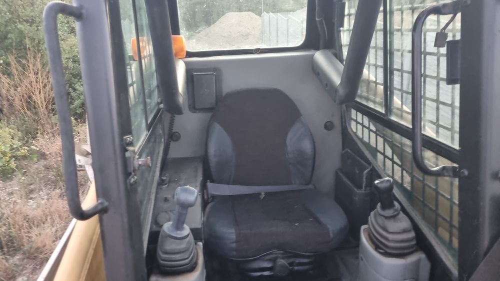 Caterpillar bobcat 2002