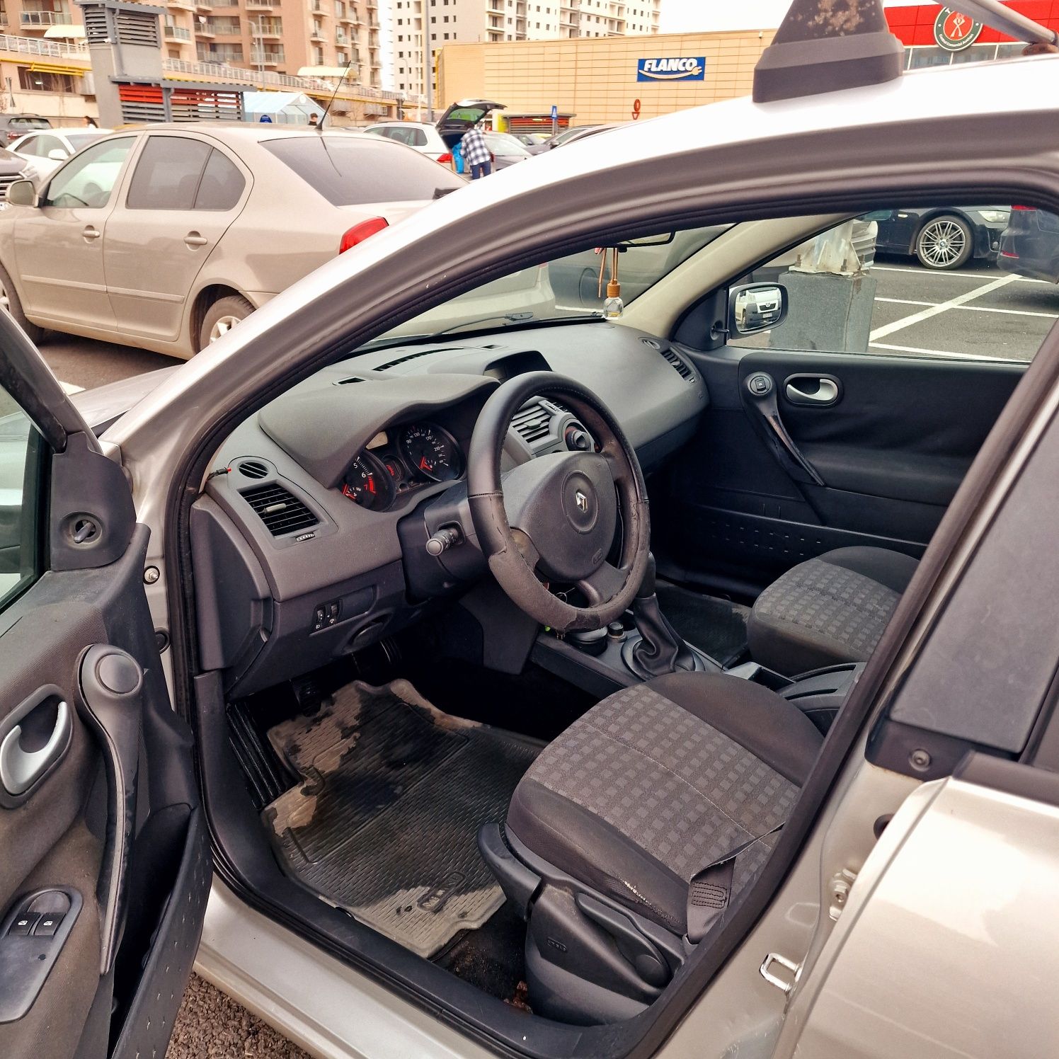 Renault Megan 2 hatchback