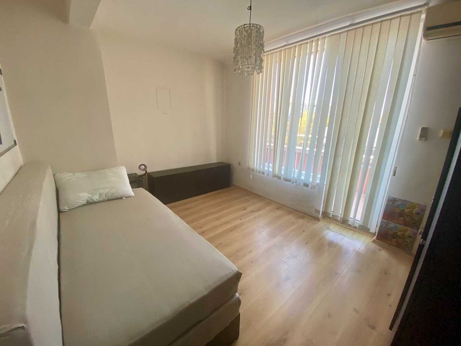 Дава се под наем Тристаен апартамент в Варна, Базар Левски - 100 кв.м за 612 € - Снимка #7