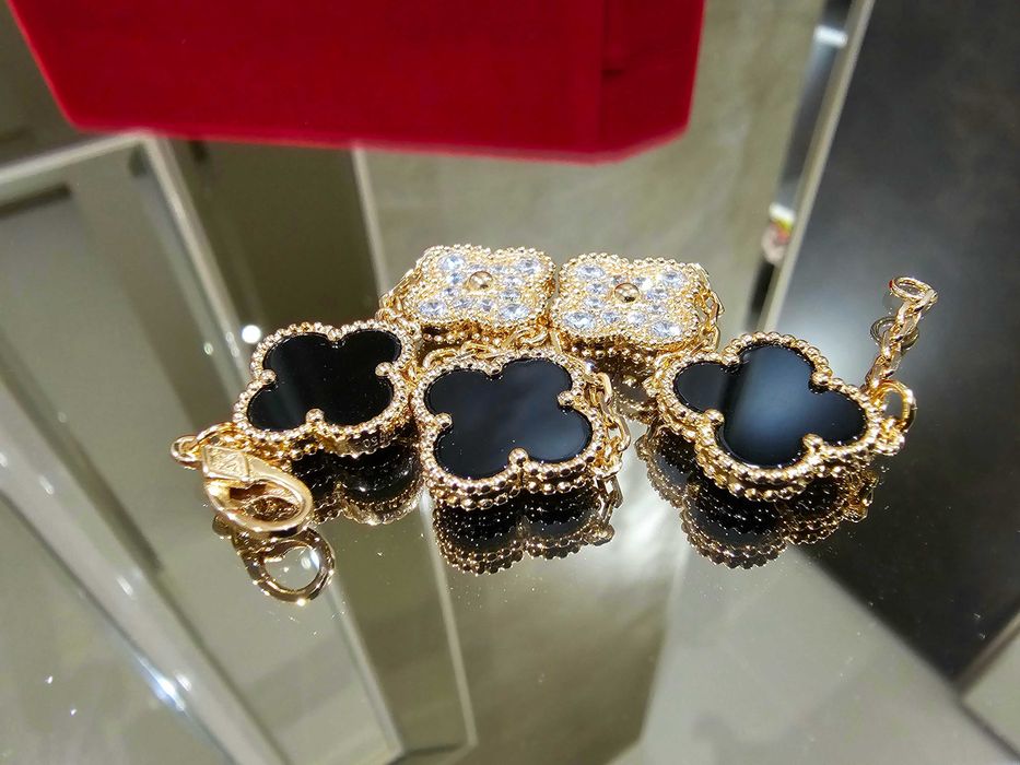 Van Cleef & Arpels VCA Rose Gold Onyx 5 Vintage Alhambra Дамска Гривна