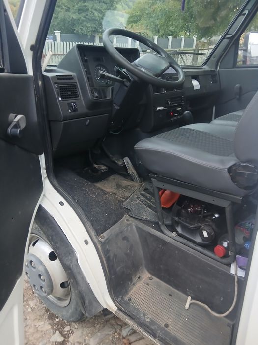 Vând iveco daily