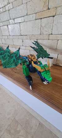 Lego Ninjago Dragonul legendar al lui Lloyd