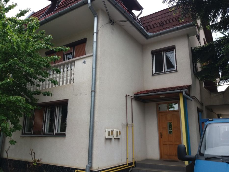 Vând casa în cartier Gheorgheni