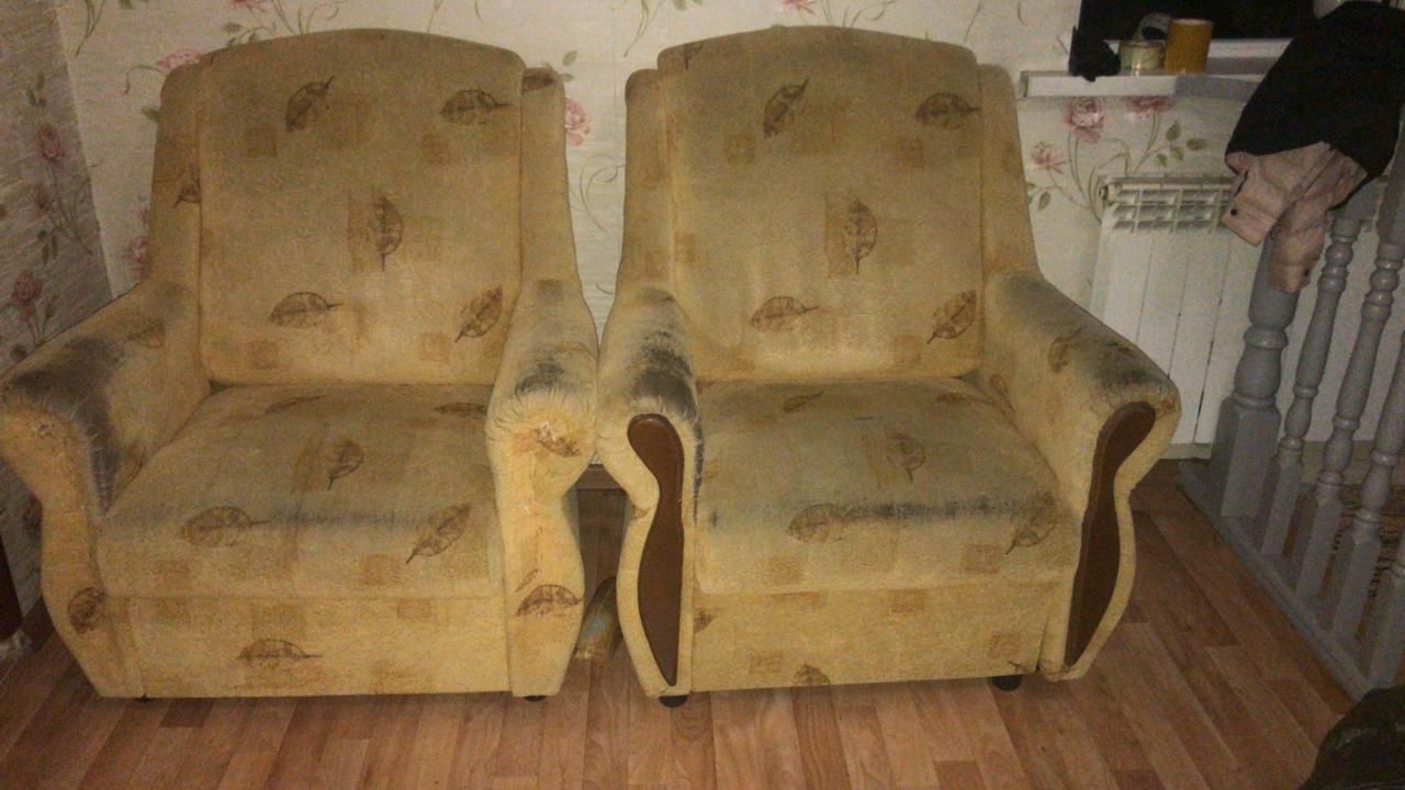 Продам диван с креслами