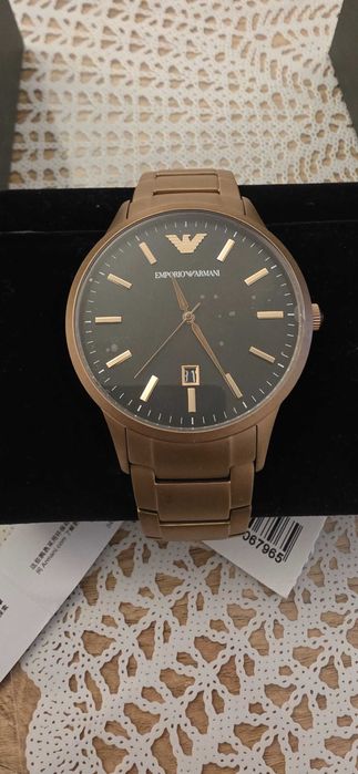 Vand ceas Armani nou !