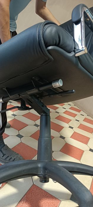 Assalomu aleykum ofis mebellari sotiladi