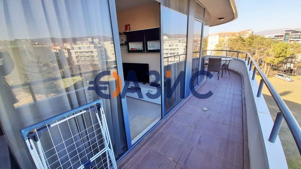 Продава се Двустаен апартамент в к.к. Слънчев бряг - 75 кв.м за 980 €/кв.м - Снимка #7