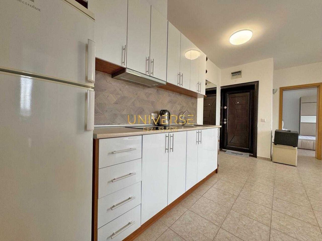 Продава се Двустаен апартамент в к.к. Слънчев бряг - 83 кв.м за 1205 €/кв.м - Снимка #7