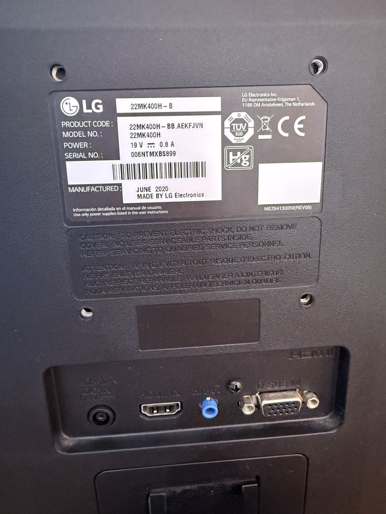 Продавам LG Монитор 23”