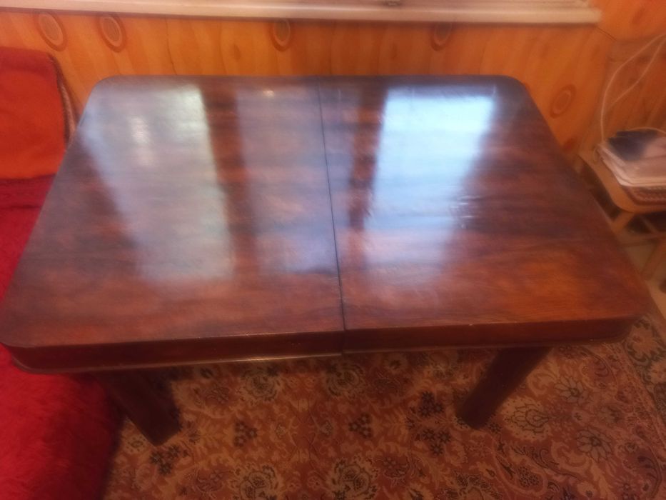 Стара разтегателна маса