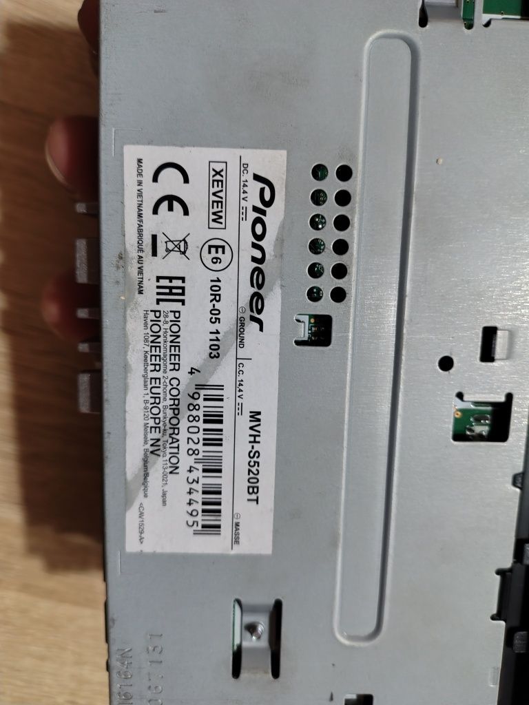 Pioneer mvh-s520bt