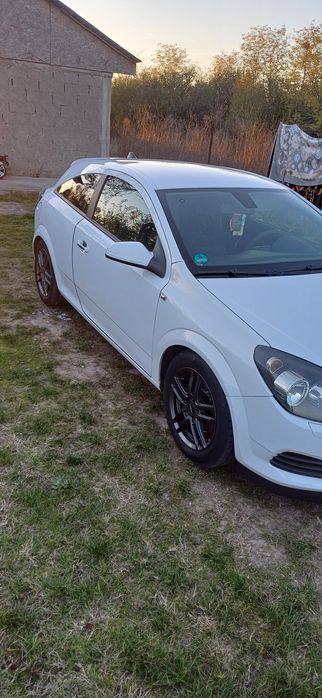 Opel astra gtc 1.6 benzina