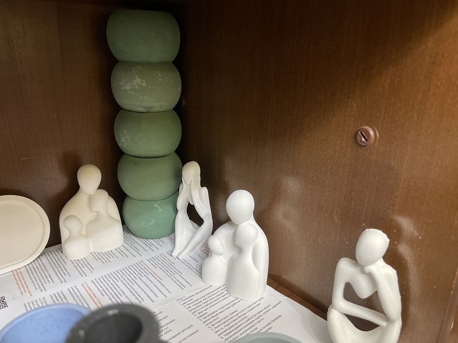 Продаю гипсовые украшения