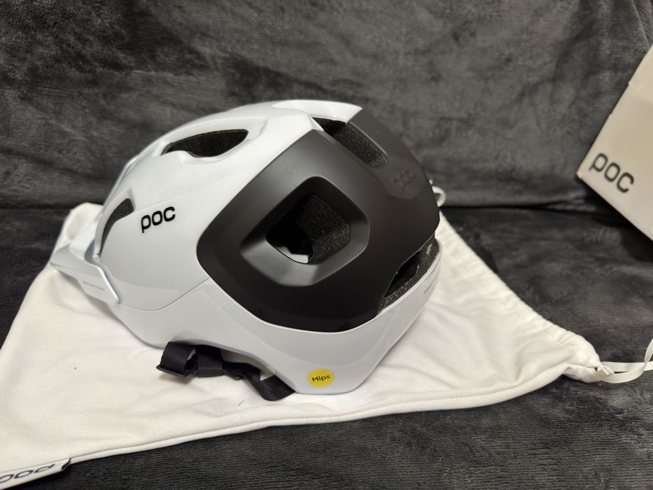 Casca POC AXION race mips