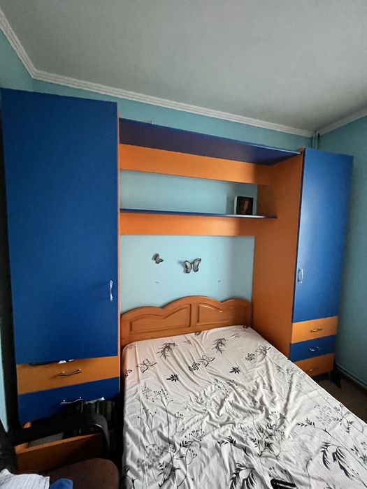 Vand mobilier dormitor