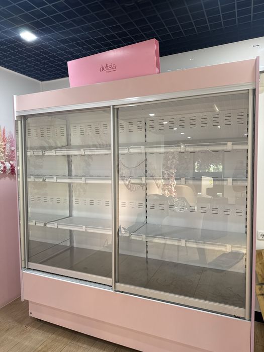 Продается промышленный холодильник