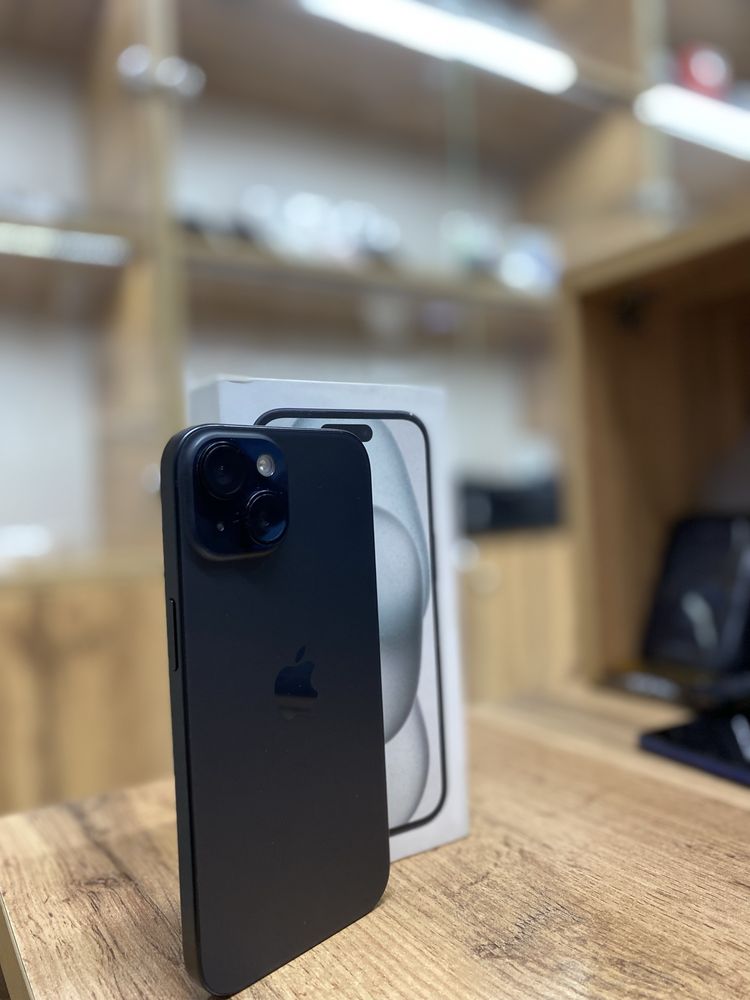iPhone 15 /128 /89%