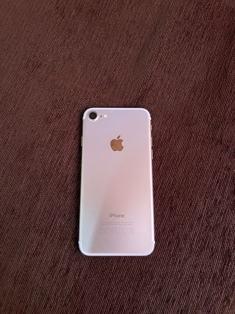 Iphone 7 - В много добро състояние