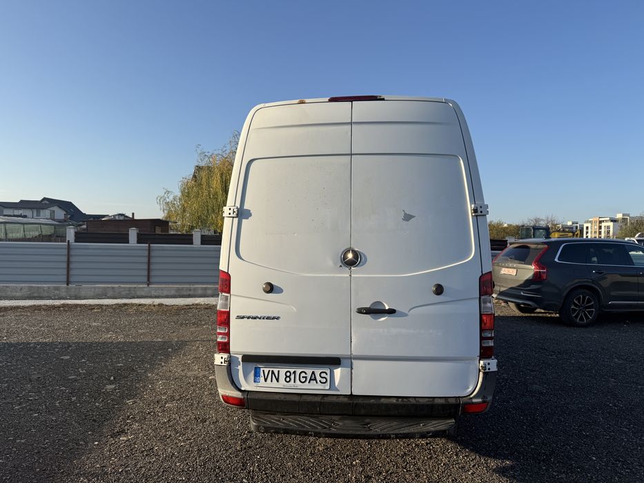 Vand sau schimb cu auto Sprinter 313