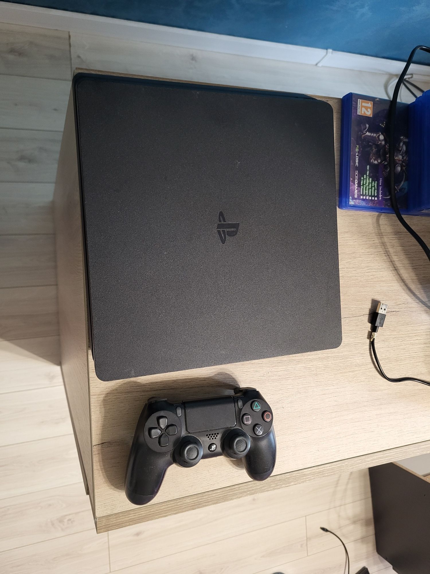 Playstation 4 slim 1tb