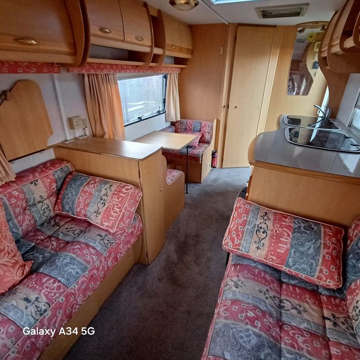 Vând bsyley pangeant