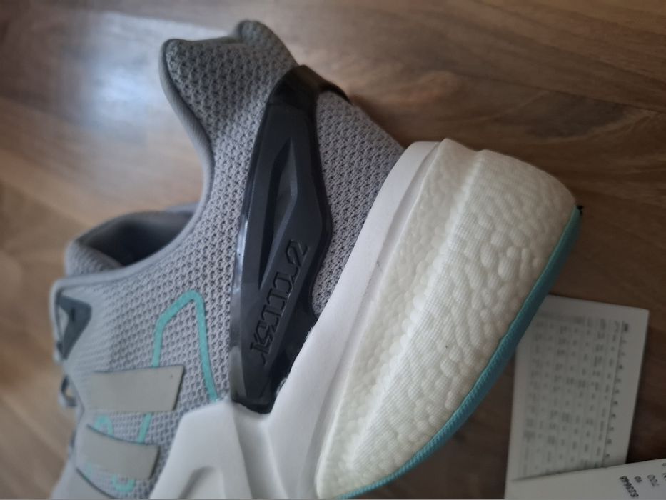Adidas-Нови маратонки