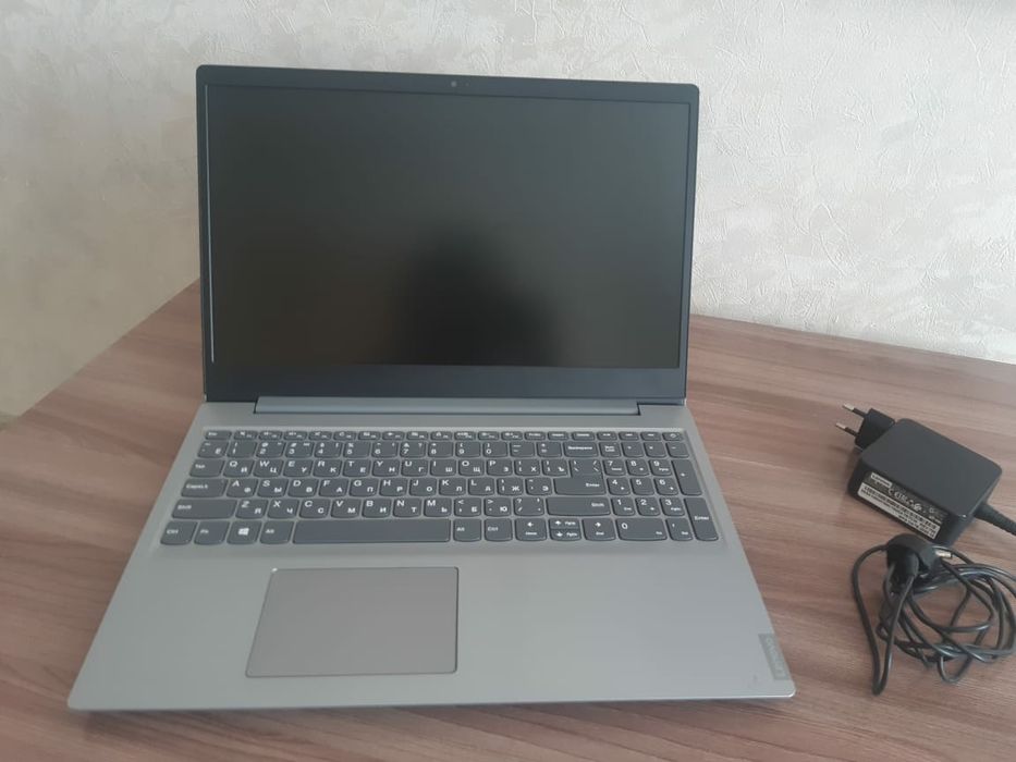 Ноутбук Lenovo 81W8