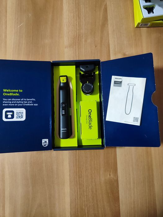 Хибридна самобръсначка Philips OneBlade Pro + Резерва OneBlade 360
