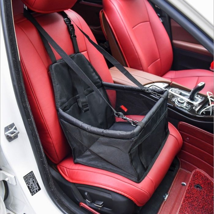 Седалка за куче или котка за кола