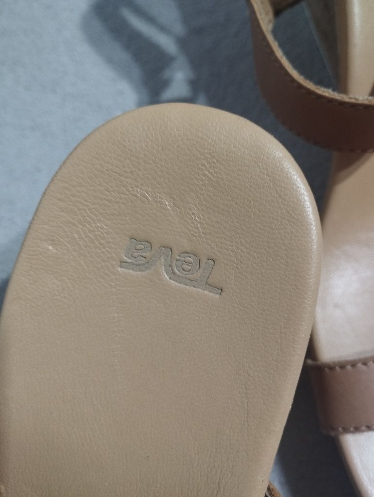 Sandale Teva Arrabelle universal wedge măr 40
