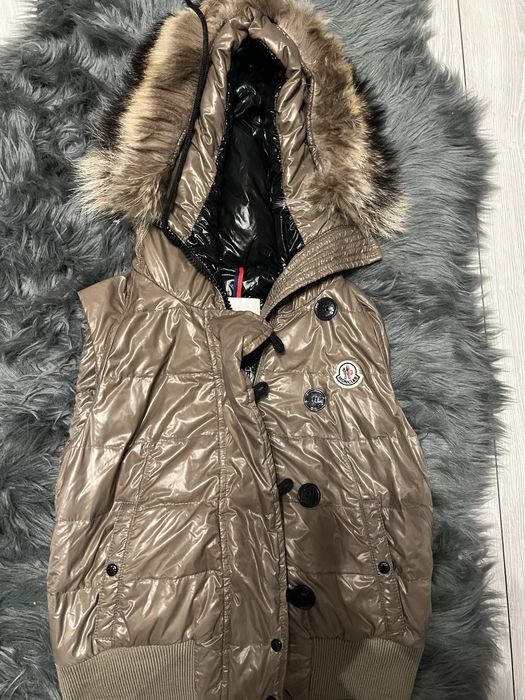 Vesta moncler de dama
