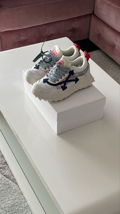 Off White Odsy 1000