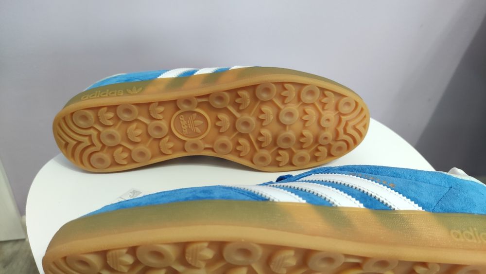 НОВИ Мъжки 
Adidas Gazelle Indoor 
size 44