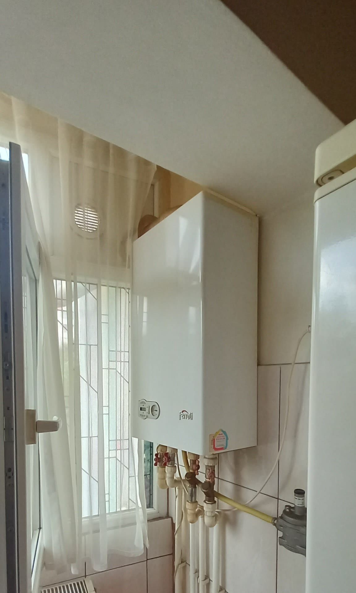 PF vand apartament cu doua camere decomandate Mehedinti