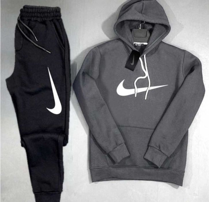 Чисто нови NIKE екипи