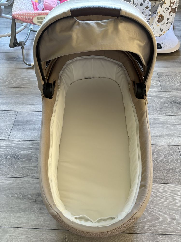 Cybex balios s lux almond beige