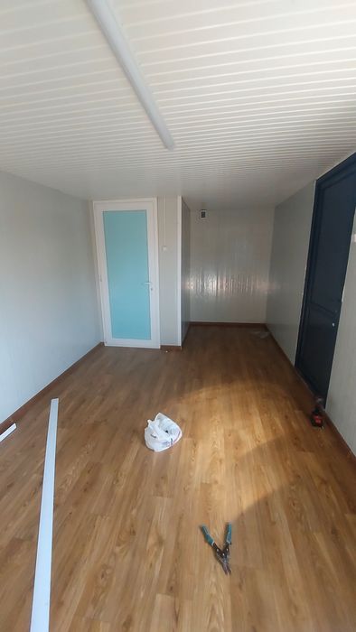 Vand container modular tip cu grup sanitar