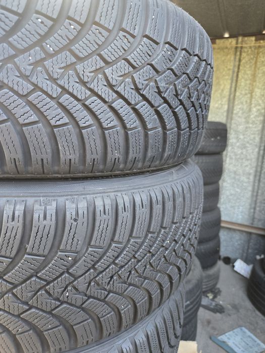 2бр. 215 45 18 Falken зимни.