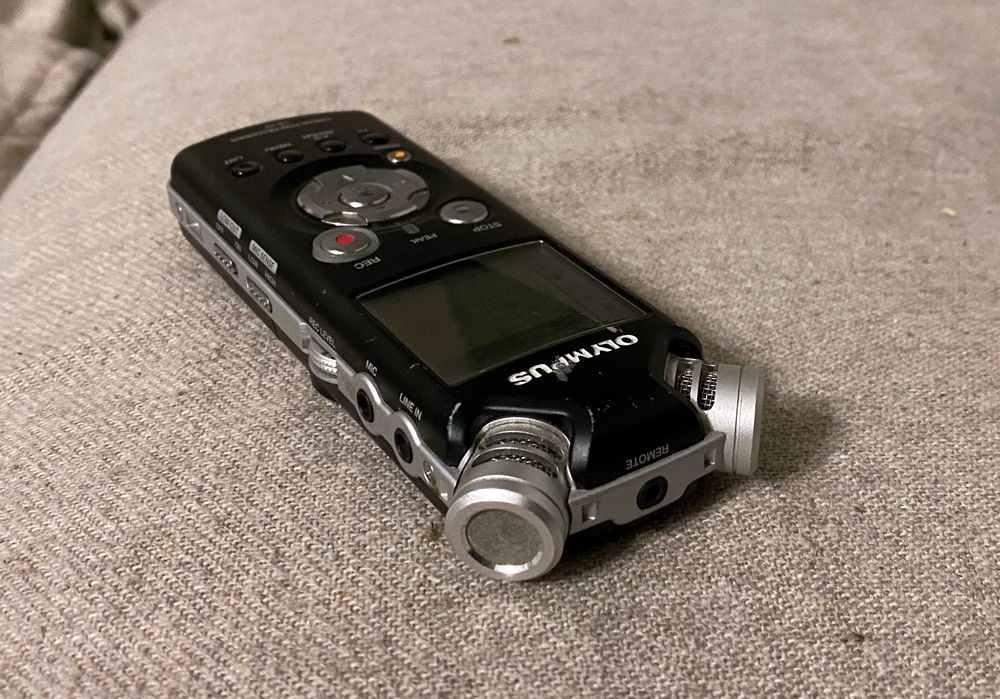 Reportofon Olympus LS-10 linear PCM recorder + card 4 Gb -profesional