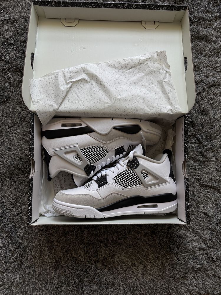 AIR Jordan 4 Military Black
